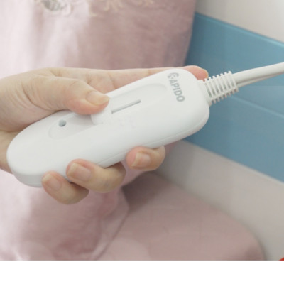 Đệm điện Poly Rapido REB-60SG, chất liệu poly cao cấp, công suất 60W, bảo hành toàn quốc 1 năm - Hàng chính hãng