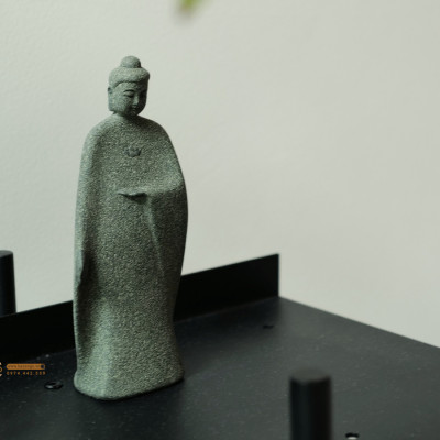 Tượng Phật "Chân Tâm" - kèm đế gỗ tự nhiên - Chất liệu bột đá