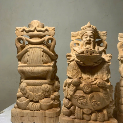 Tượng ông thần tài kim tiền bằng gỗ ngọc am thơm nức kt cao 25x13x12cm 