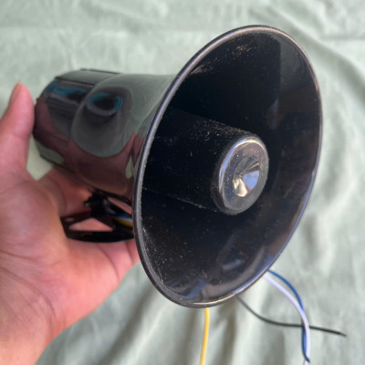 Còi Xi Nhan Ô Tô Có Giọng Nói – Còi Lùi Xin Nhường Đường 12V-24V, Loại Tốt, Bền Bỉ đèn trang trí