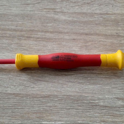 Tua vít nhỏ chính xác T6 * 50mm cách điện 1000V VDE SATA 63901