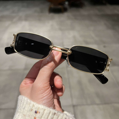 Kính mát unisex nam nữ Mắt vuông form nhỏ chống nắng sành điệu