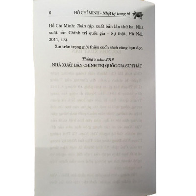 Sách - Nhật Ký Trong Tù - NXB Chính Trị Quốc Gia