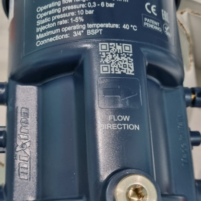 Máy châm phân, chất dinh dưỡng tự động Mixtron MX.300.P150, lưu lượng 3 m3/h, tỉ lệ 1-5%.