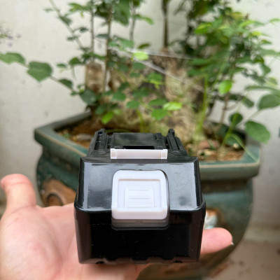 Pin máy cắt cỏ cầm tay dùng pin LAPUseᵰ pin dự phòng 10cell dung lượng 15000mAh - CHÂN PIN THÔNG DỤNG