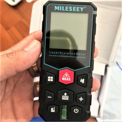 Đèn Ôp Trần Máy Đo Khoảng Cách Bằng Tia Laser 40M – Mẫu Mới Chính Xác, Siêu Bền!