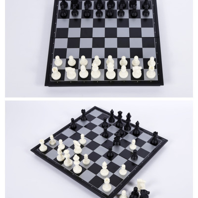 Bộ Bàn Cờ Vua Nhựa 25cm Trò Chơi Trí Tuệ Cho Bé