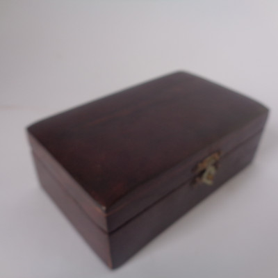 Hộp đựng trang sức bằng gỗ