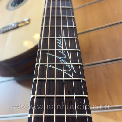 Đàn Guitar Acoustic Custom CL2022 của anh Lê Dũng Sĩ (Khảm trai chữ ký cần đàn)