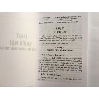 Sách - Luật khiếu nại và VBHD thi hành