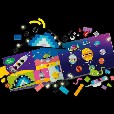 Đồ Chơi Lắp Ráp Bộ Gạch Sáng Tạo Chủ Đề Không Gian - Creative Space Planets - Lego Classic 11037 (450 Mảnh Ghép)