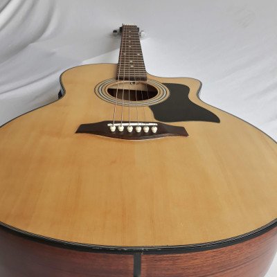 Đàn guitar classic model DJ120 có EQ 7545R cho ra âm thanh tốt dành cho tập và chơi lâu dài