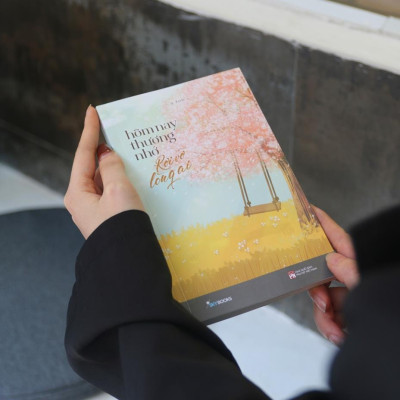 Sách Hôm Nay Thương Nhớ Rơi Vỡ Lòng Ai - Bản Quyền