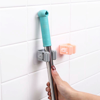 Kẹp Dính Tường Treo Chổi - Cây Lau Nhà, Luôn Gọn Gàng, Sử Dụng, Kẹp Có Miếng Dán Siêu Chắc, Khô Ráo. TakyHome 4028