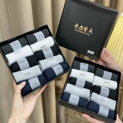 Set 10 đôi tất cổ ngắn , vớ nam cao cấp , vải cotton, giúp ôm sát chân ,chống mùi hôi chân , kháng khuẩn ,phù hợp tất cả các loại giày tạo cảm giác êm ái khi mang