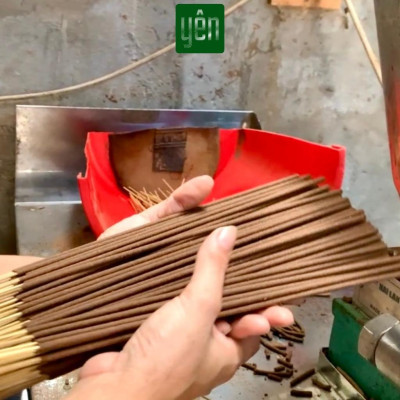 Nhang Quế Chi Sạch Hộp 100 Thanh Loại 23-30-40cm Hộp 100 Thanh Yên 100 % Tự Nhiên Thờ Cúng Thư Giãn