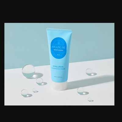 Sữa rửa mặt rong biển và trà xanh cấp ẩm sáng da Around Me Hyaluron Cleansing Foam 120gr