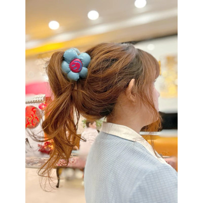 Kẹp càng cua Hình Bông Hoa tinh nghịch trẻ trung phá cách ấn tượng