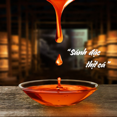 Nước mắm nhỉ Làng Chài Xưa truyền thống nhãn đỏ chai thủy tinh 500ml cốt nhỉ đặc biệt vị đậm đà gu ông bà xưa từ 100% cá cơm tươi không chất bảo quản