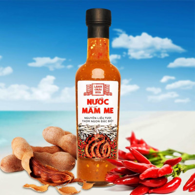 Nước mắm me cao cấp Làng Chài Xưa, nguyên liệu tươi, thơm ngon đặc biệt từ me, tỏi, ớt tươi, chai thủy tinh 300g