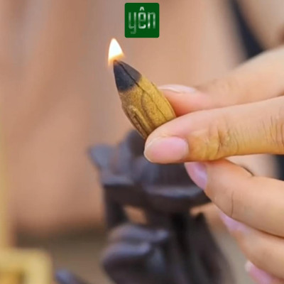 Nụ Quế Chi Sạch Ít Khói Hộp 40 Nụ Yên Tự Nhiên Không Hóa Chất Thờ Cúng Thư Giãn Xông Nhà Tẩy Uế