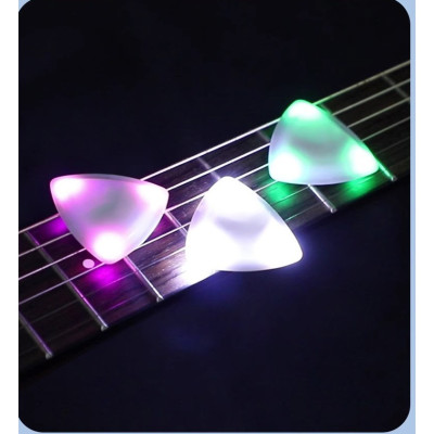 Phím Gảy Đèn Led Phát Sáng 3 Trong 1  I Phím Gảy Phát Sáng Đàn Guitar ,Bass, Electric GUitaI MIếng Gảy Đàn Có Đèn 3 Size
