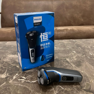 Máy cạo râu khô và ướt cao cấp thương hiệu Philips S3206/09 Series 3000 tích hợp cạo mai - Hàng Nhập Khẩu