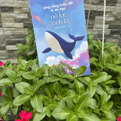 Combo Bên Trong Đứa Trẻ Trưởng Thành Bằng Áp Lực và Công Bằng Trên Đời Là Do Bạn Nỗ Lực Giành Lấy ( Tặng kèm sổ tay xương rồng ) - NHBook