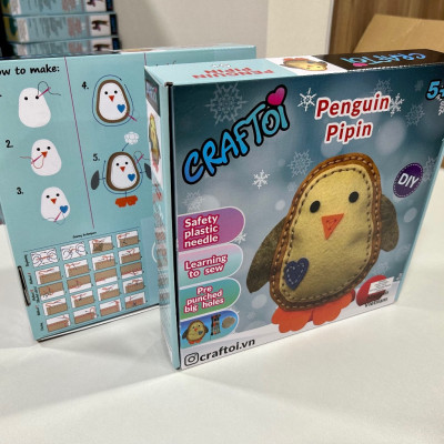 KIM NHỰA Bộ Thủ Công Trẻ Tự Làm Thú Bông 5+ PENGUIN PIPIN Craftoi Felt Sewing toy prepunched holes plastic needle