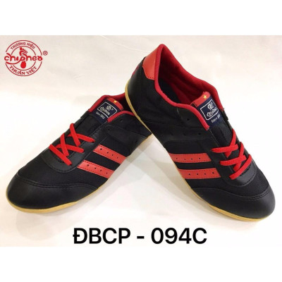 GIÀY ĐÁ BÓNG SÂN CỎ NHÂN TẠO VẢI CHÍ PHÈO C094C ĐEN ĐỎ