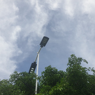 Đèn Đường Năng lượng mặt trời liền thể 90W (Solar Street Fight)