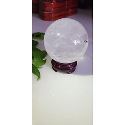 Trái Bi Phong Thủy May Mắn Thạch Anh Trắng Trong tự nhiên Mới bóng đẹp đế gỗ Size 8,5cm x cao 10cm hợp anh chị mệnh Kim mệnh Thủy đặt ngay bàn làm việc, nhà, công ty ạ