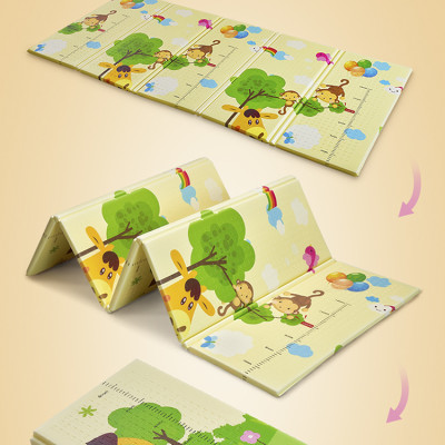 Nệm (thảm) chơi Nhà của Mẹ gấp gọn 2 mặt cho bé kích thước 180x200x1cm - họa tiết hình thú dễ thương giao ngẫu nhiên
