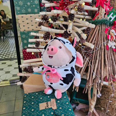 Thú nhồi bông heo tiktok cosplay bò sữa - Size từ 35cm đến 45cm -Quà tặng gấu. bông heo tiktok đáng yêu êm mịn.