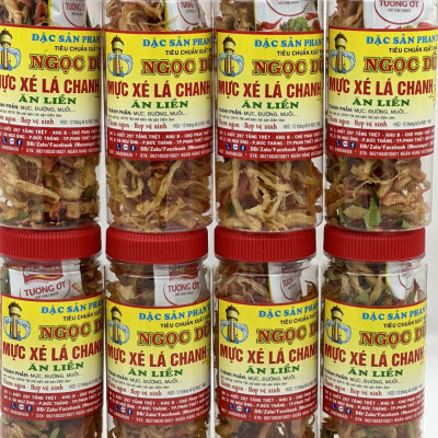 Mực xé lá chanh hộp 250 gram đã chế biến ăn liền ngon ơi là ngon của shop Đặc Sản Biển Phan Thiết NGỌC DŨNG. Hạn sử dụng 12 tháng kể từ ngày đặt hàng