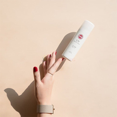 Xịt chống nắng Kosé Suncut UV Protect Spay SPF50+ PA++++ (90g) - Hàng chính hãng
