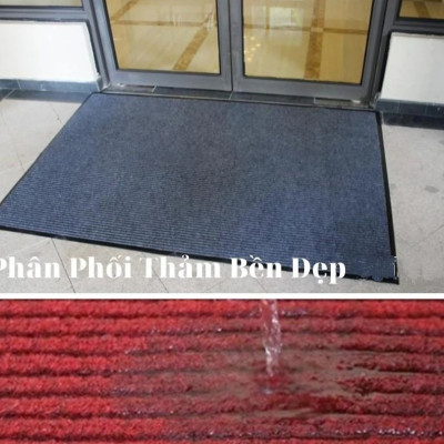 Thảm chùi chân đế chống trượt dạng sọc Stripmate Màu Xám đen / Xám đỏ - Nhiều Size ( Tặng Chổi Phất Bụi )