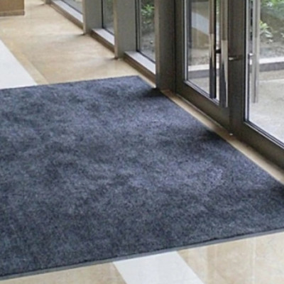 ( Hàng Cao Cấp ) Thảm chùi chân đế chống trượt dạng sọc Stripmate Màu Xám đen / Xám đỏ - Nhiều Size ( Tặng Chổi Phất Bụi )