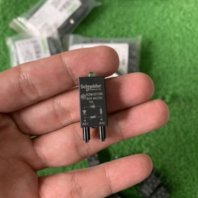 Đèn cho rơ le RZM021RB Schneider - (6 - 24V AC/DC) | Chính hãng |