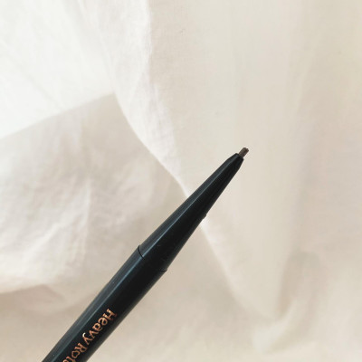 Bút Chì Sáp Kẻ Lông Mày Lõi Sáp Chống Trôi Màu Sắc Tự Nhiên Màu Xám Be #12 Kissme Heavy Rotation Eyebrow Pencil (0.09 G)