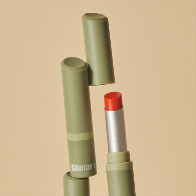 Son dưỡng môi thuần chay có màu GLAMRR Q V​E​G​A​N S​U​P​E​R L​I​P B​A​L​M 4.5g by Gilaa