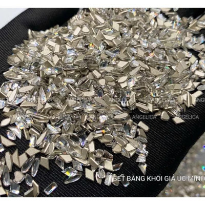 Set Đá Khối Chân Bằng Giả Úc Trắng Mini Khoảng 100 Viên Làm Nail, Đá Siêu Nhỏ Bo Góc Chân Tinh Tế Trang Trí Móng Angelica Nữ Women