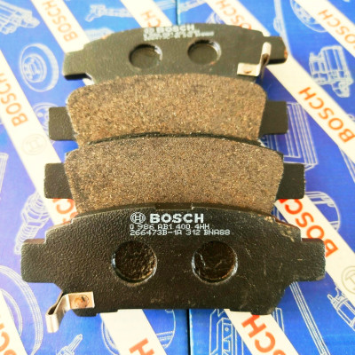 Bố Thắng Sau Toyota Sienna 3.3/3.5 (-2010) Previa (-2006) Alphard (-2008) - Bosch BP 1400