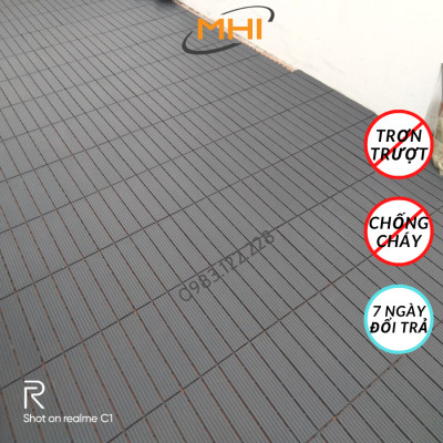 Tấm nhựa lót sàn MHI cao 2 cm, chuyên dụng cho ban công, bể bơi sân vườn PP - kích thước 30 cm x 30 cm x 2 cm