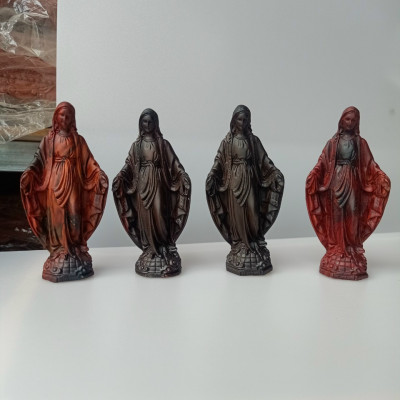 Tượng đức mẹ ban ơn bằng gỗ trắc kt cao 15×7×4cm