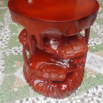 Tượng Đôn gỗ kê tượng mặt To Mới Đẹp hay làm ghế ngồi uống trà thích lắm ạ Size cái đôn cao 39cm x ngang 32cm Nghệ nhân tạo Tượng điêu khắc đôn gỗ trạm hoa kiểu tầng rất sang đẹp kê các tượng lên trưng trong nhà vừa sang vừa đẹp ạ