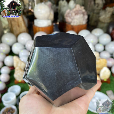 Đá phong thủy 12 mặt để bàn mệnh Mộc NHA SAN QC1200 Mang tài lộc, may mắn cho gia chủ - 1.2 Kg (ĐK: 10cm)