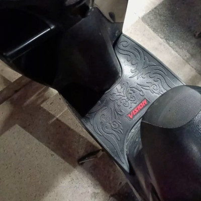 Thảm Lót chân Xe Máy VISION 2021 2022 2023 Cao Su đen