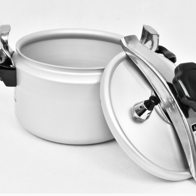 Nồi Áp Suất Nhôm Đáy Từ Goldsun GPC1930-05IH Dung Tích 5 Lít Có Van An Toàn - Hàng Chính Hãng