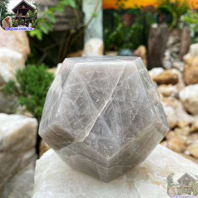 Đá thạch anh 12 mặt NHA SAN QC1189 Siêu phẩm phong thủy thu hút tài lộc - 1.34 Kg (ĐK: 11cm)